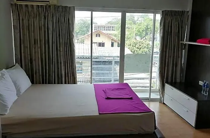 Teak 호텔