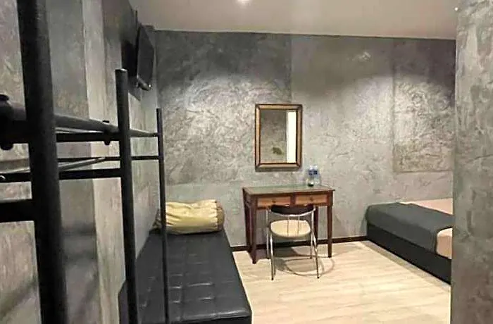 Teak فندق بانكوك